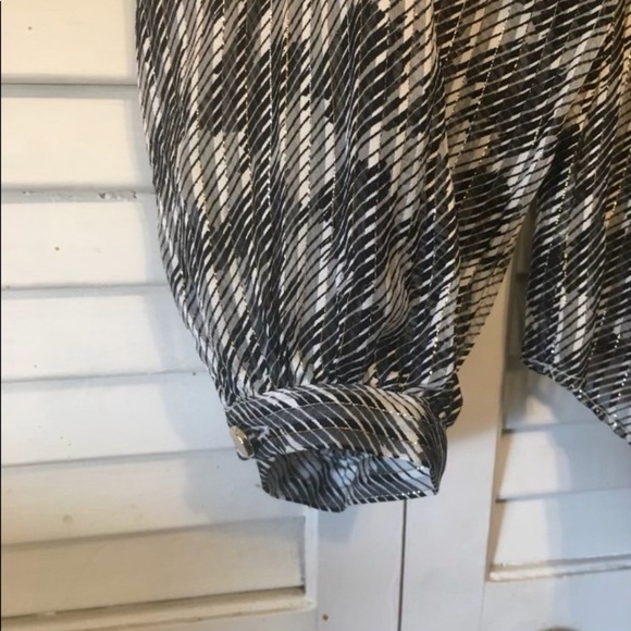 NWT White House Black Market Silk Sheer Blouse - Picture 3 of 12